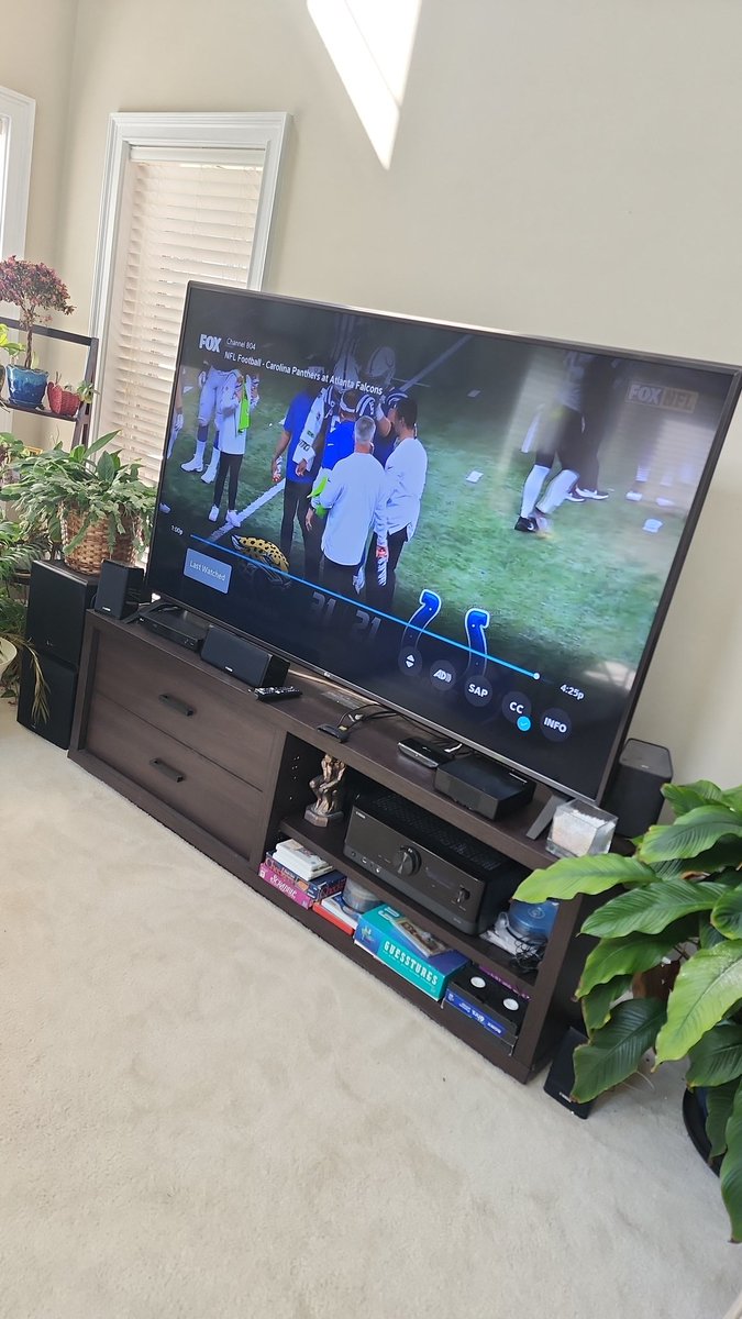 SportsFuture_44's tweet image. How ironic... #XfinityStream magically works as soon as the game is over.....