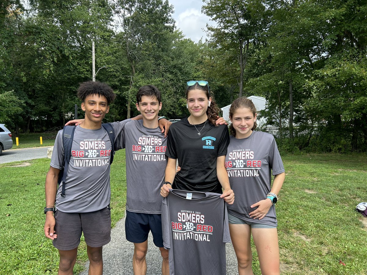 RNHSXCTF's tweet photo. A hot/humid day to kick off the season at Somers for our first meet!
Ainara Schube Barriola WON the girls D3 race & Micah Taffet took 2nd in the boys D3 race!
Phoebe Carmel & Alex Favre placed 7th & 20th in girls & boys D3 races respectively! #RNXC @RyeNeck_TFXC @ryeneckschools https://t.co/W5V7R1J3wl