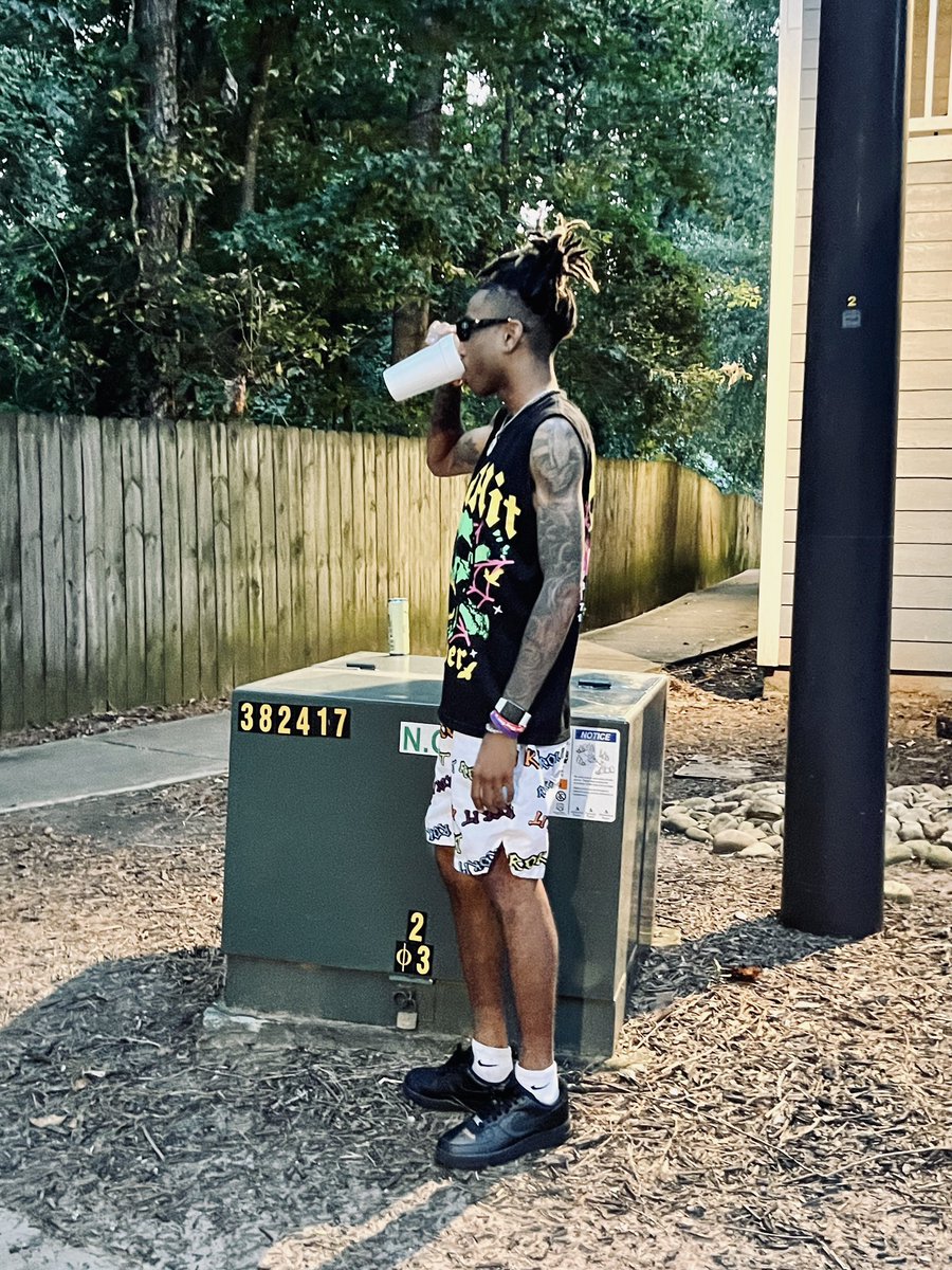 zavierfields's tweet image. 3 Attachments⚡️🖤