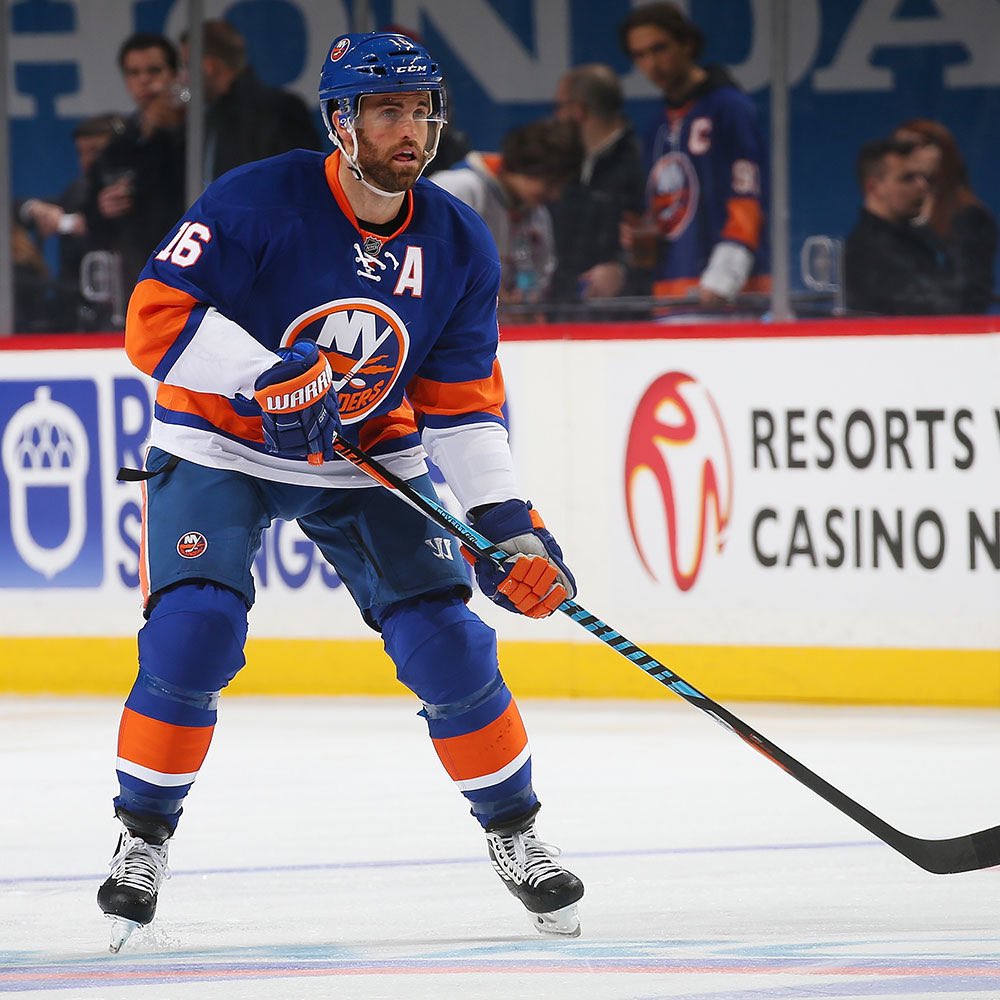 IslesLegends's tweet photo. Andrew Ladd 

(2016-20, sort of) #Isles https://t.co/EtDqN84Opb
