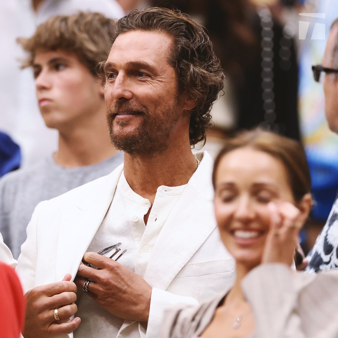 TennisChannel's tweet photo. Straight from Texas-Alabama 🏈 last night, Matthew McConaughey is in Novak Djokovic's box today!

#USOpen https://t.co/CUDgfFlEGJ