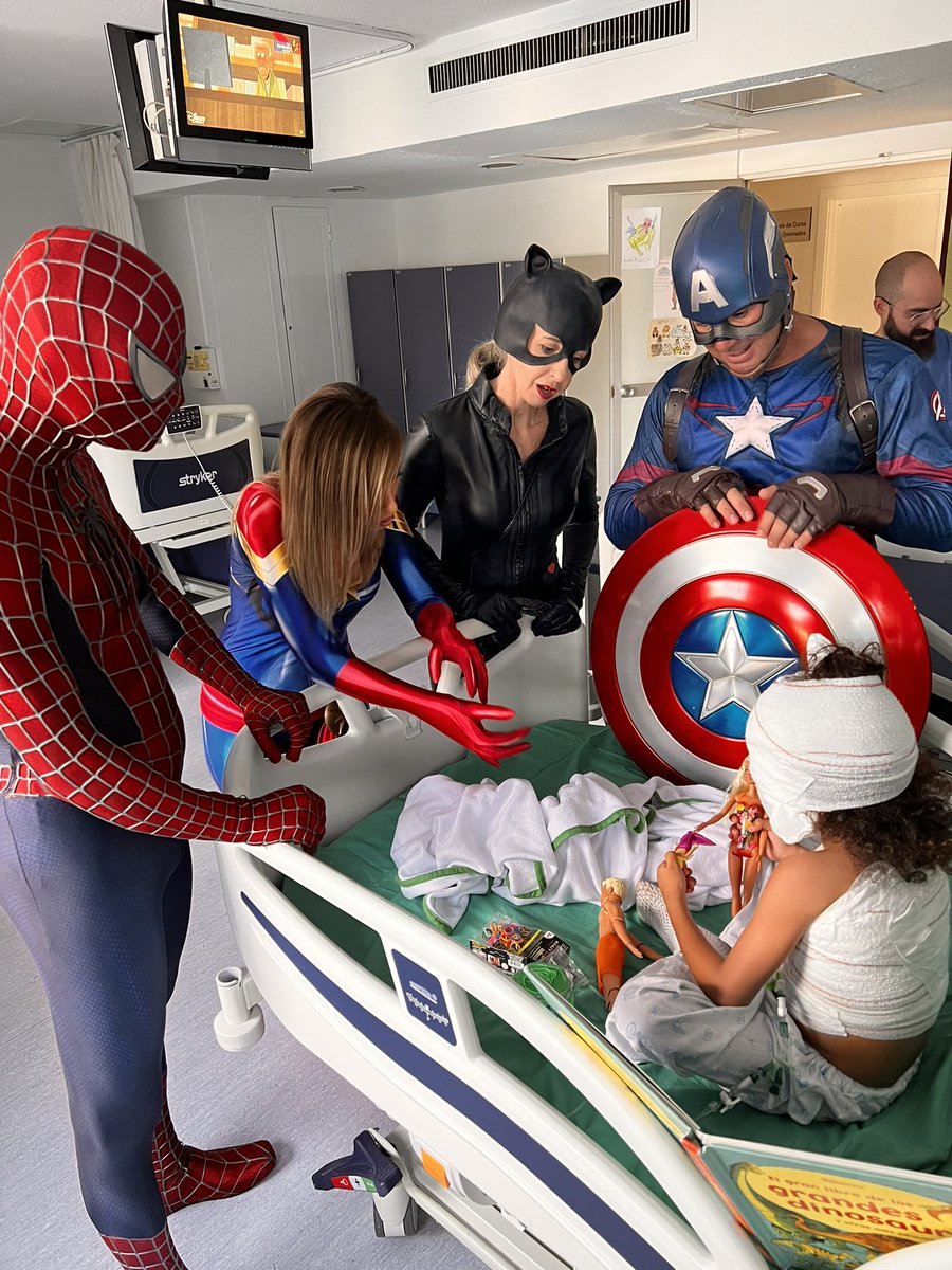 spibairon's tweet photo. Hola Familia,llegó Septiembre,y de nuevo volvemos a visitar a esos pequeños llamados Superhéroes, increíble,misma ilusión,mismas ganas esos nervios que cuando subíamos en el ascensor mientras los compañeros hablaban yo iba respirando con un pequeño Tik en piernas y manos... https://t.co/1EGl0Mthud