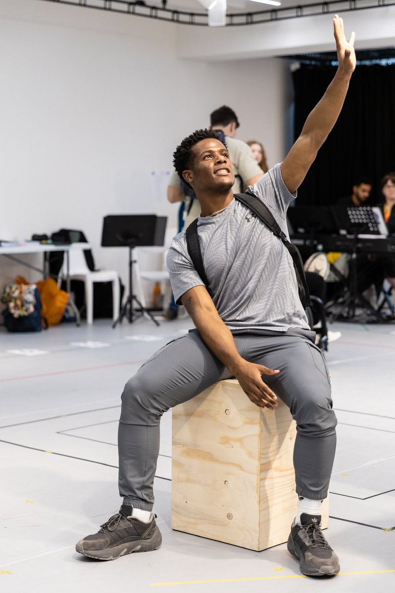TLBTmusical's tweet photo. Through thick and thin, brothers are for life 👯‍♂️ 

A glimpse into recent rehearsals @sohoplacelondon from @shonalouiseblog 

🎟 https://t.co/2J7SVXmrFv https://t.co/7Em46TqEt0