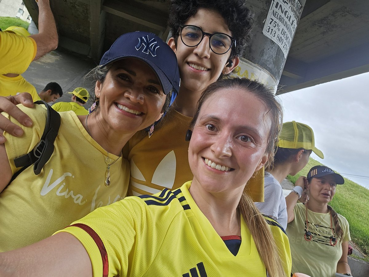 5K 🟡 🇨🇴 Por la Prevención del Suicidio 🏃🏼‍♀️ #PrevencionSuicidio #PrevenirEsPreguntar 
#SuicidePreventionDay