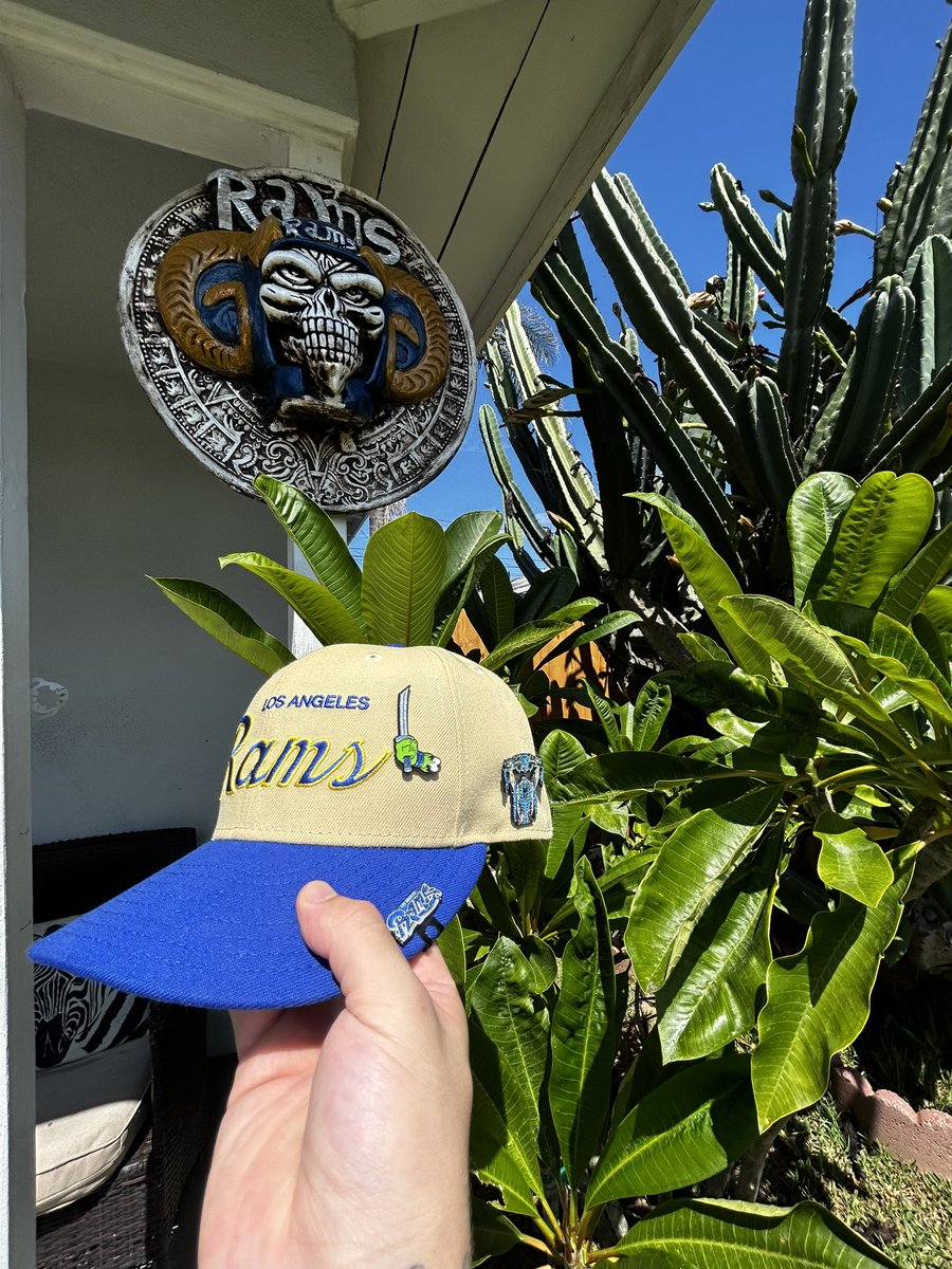 ProminentKingz's tweet image. Rams by 7 BOOK IT! 

#RamsHouse #Rams #mobsquad