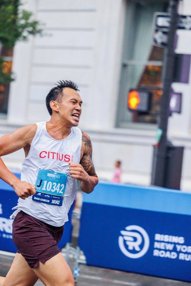 Johnny Zhang Photography (@jzsnapz) on Twitter photo I put the camera down for five minutes and 30 seconds today to run the 5th Avenue Media Mile
Not bad considering it’s off a few short runs and no workouts in the past few months!
📸 <a href="/pacephoto_/">Johnny Pace (pacephoto)</a> I put the camera down for five minutes and 30 seconds today to run the 5th Avenue Media Mile
Not bad considering it’s off a few short runs and no workouts in the past few months!
📸 <a href="/pacephoto_/">Johnny Pace (pacephoto)</a>
