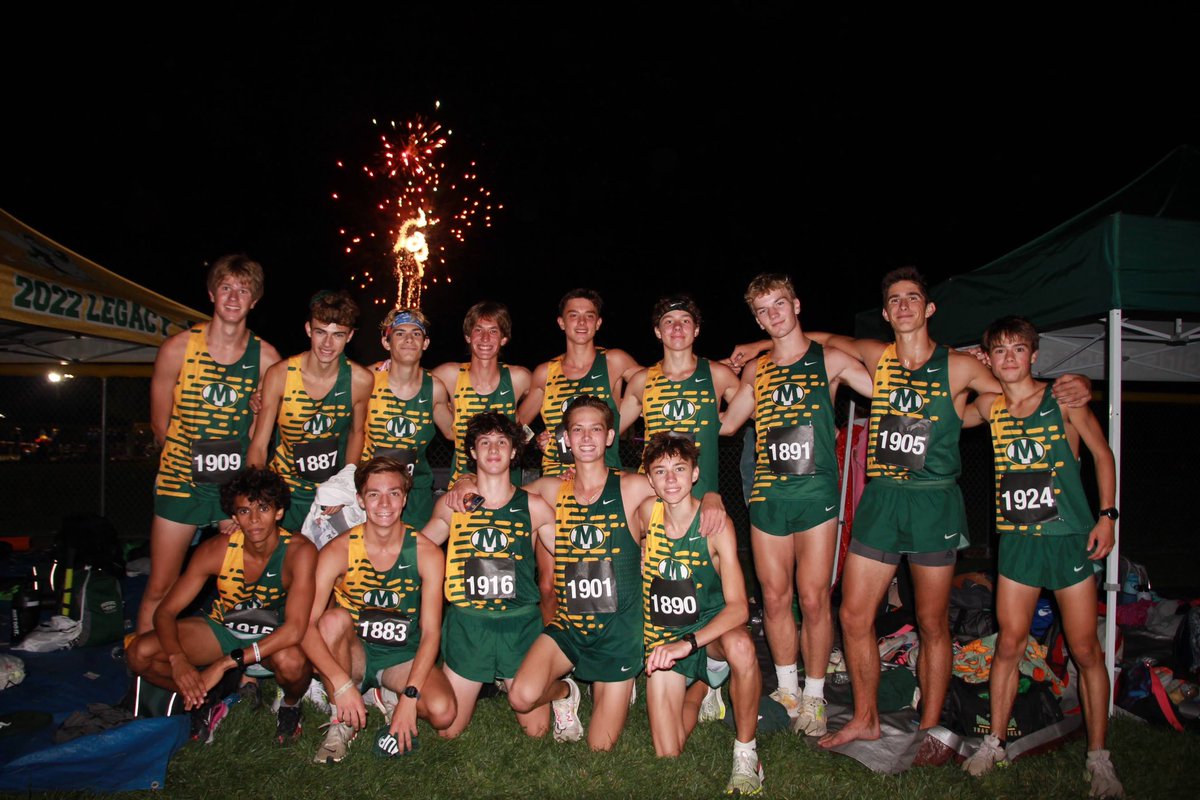 NicolosimoXC's tweet photo. @medinaathletics last night the XC team won the Seneca Stars, Stripes, and Lights Invite. We had 2 people enter our top 5 and all of our top 7 runners run under 17 minutes to entrer the top 100 list. https://t.co/MJNH9eBaQS