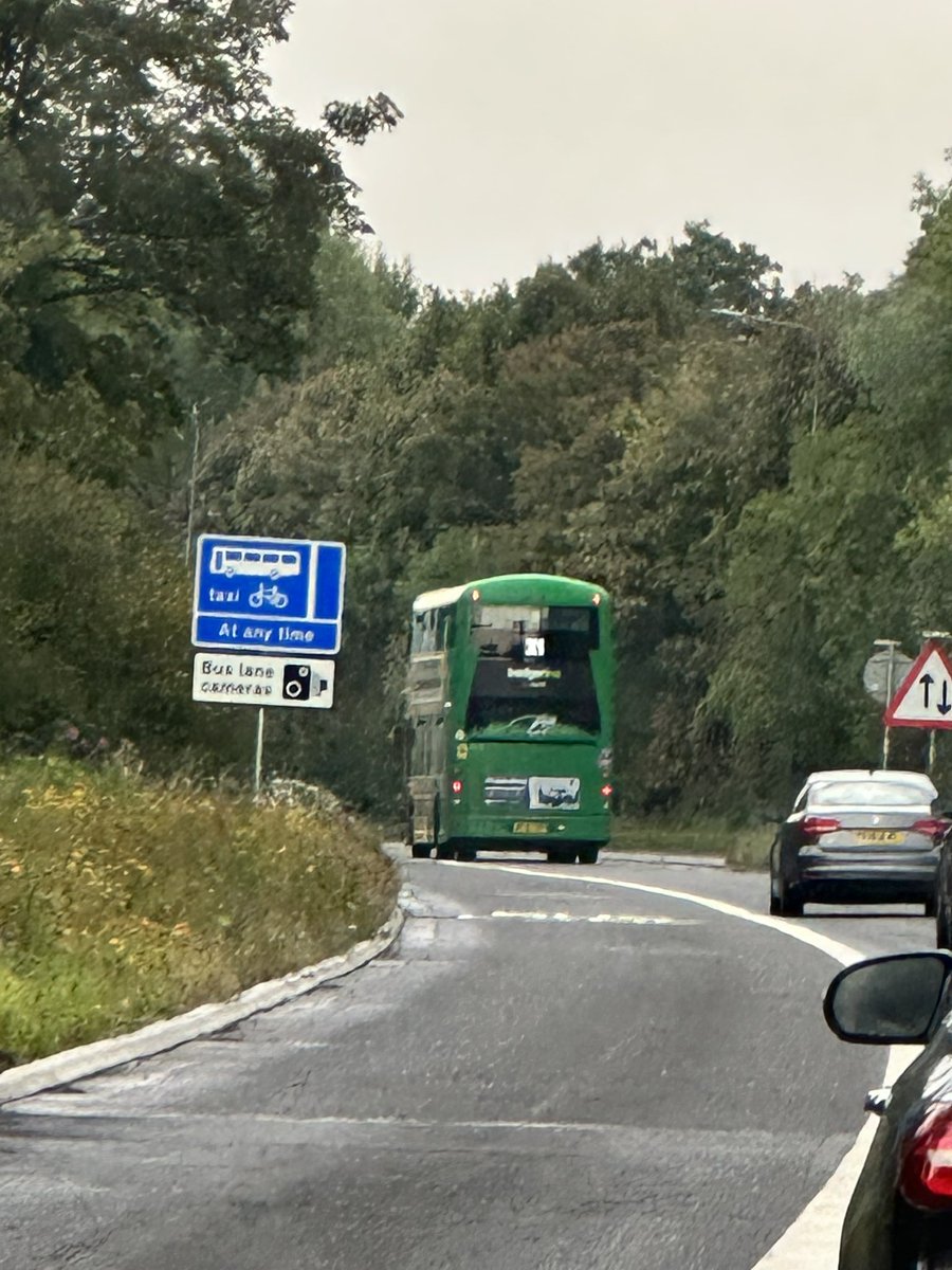 27mike30's tweet photo. @HoggIndependent  12:30 today an in service X1 not using the #longashtonbypass  #a370 #BSIP  bus lane! https://t.co/Kmh9ts2laq