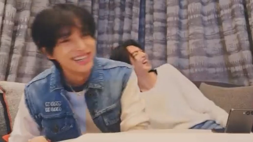 jaeyundoII's tweet photo. jake and sunghoon's smiles https://t.co/h5SvWmy9bg