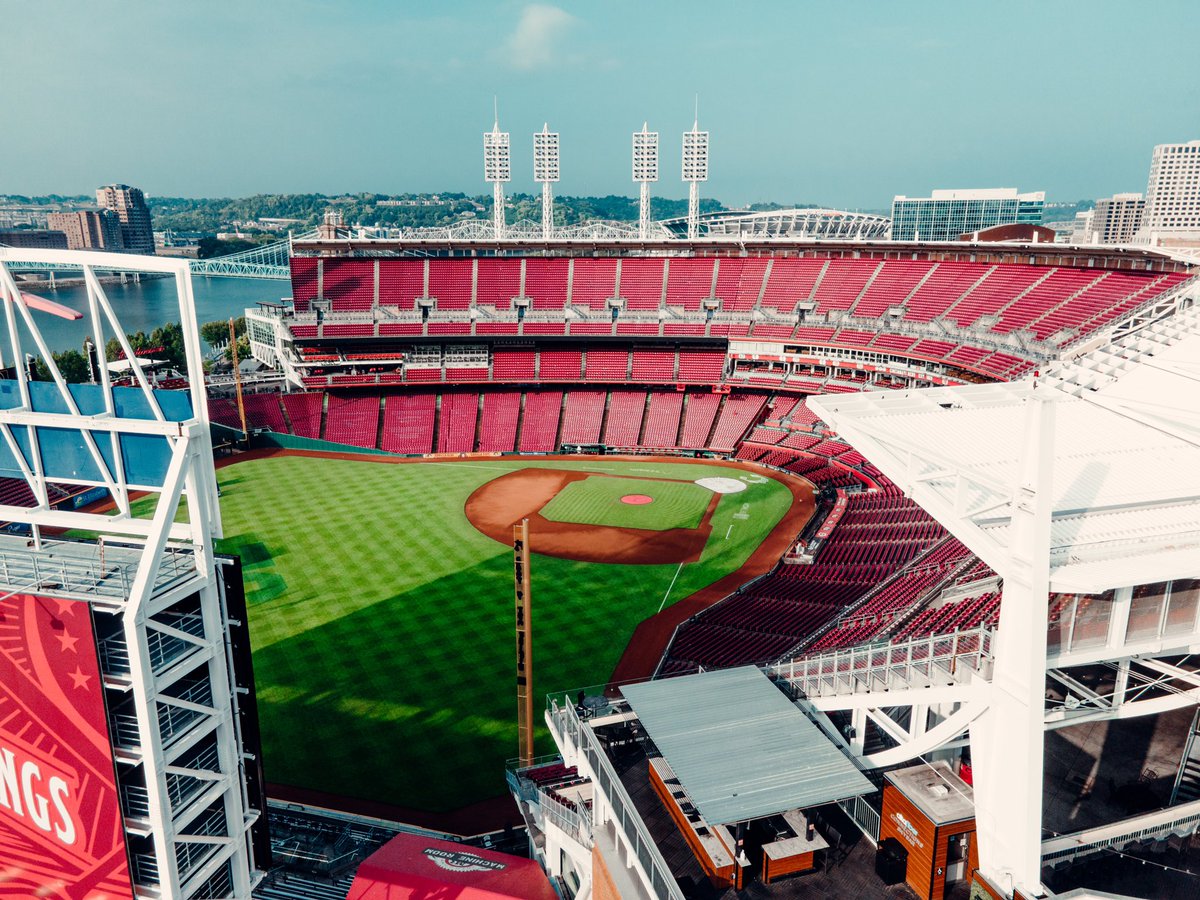 jakeblucker's tweet photo. Morning views 🚁 @Reds https://t.co/nJyewxicEM