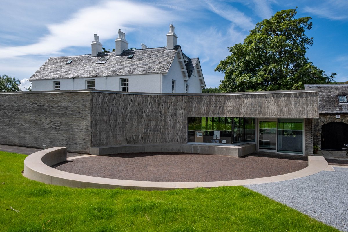 Re-opened Kilmartin Museum showcases Argyll and Bute’s rich archaeological history
transceltic.com/blog/re-opened…