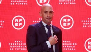SYNDEFALD
Nu skete det - Luis Rubiales er trådt tilbage.
bbc.co.uk/sport/football…