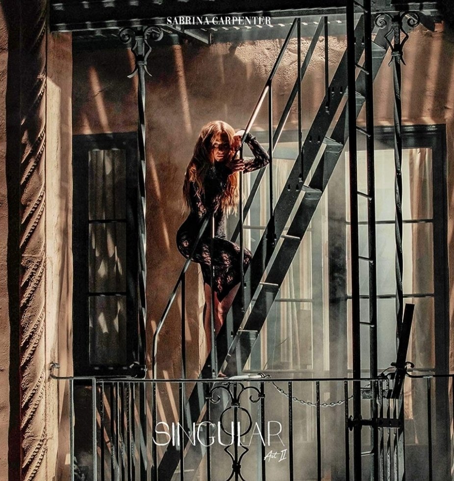 LovingRavenclaw's tweet photo. #SingularAct2 by Miss Mama herself. She don't wanna Tell Em but I will! 😌 https://t.co/p7qHTopnP4