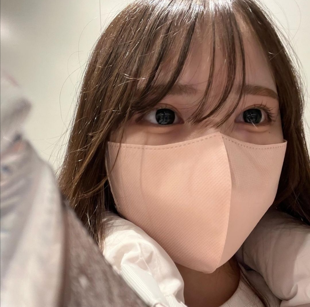 おめめパチクリです👀✨
見つめあいたい人はDMだよ💌💕

#裏アカ女子 #オフぱこ募集 #裏アカ男子と繋がりたい