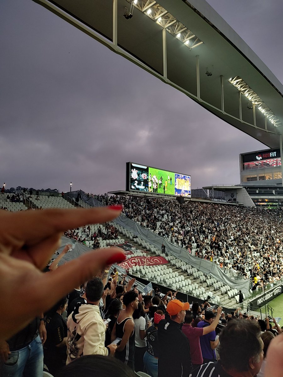 _vaz_v's tweet photo. @Corinthians busca-se https://t.co/ur72y07gQL