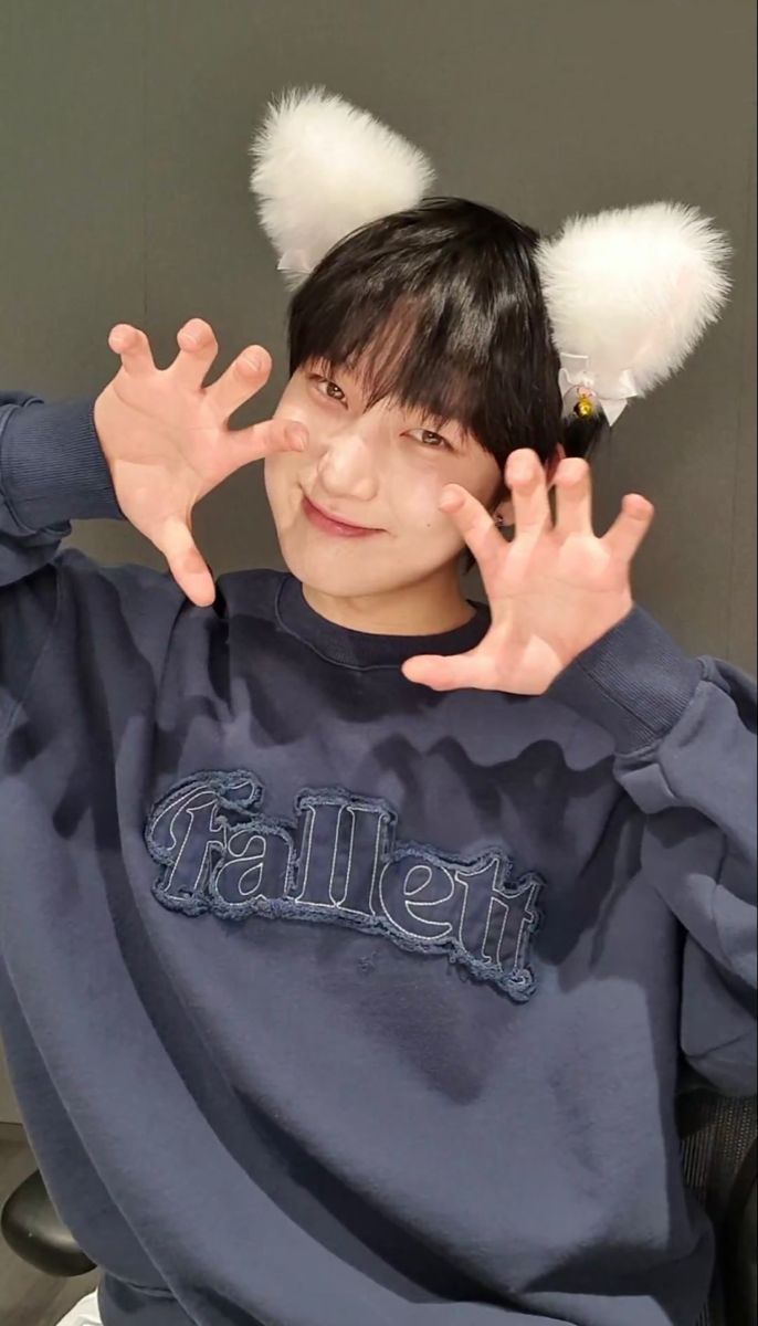 imknowlee's tweet image. aku gejala 5L