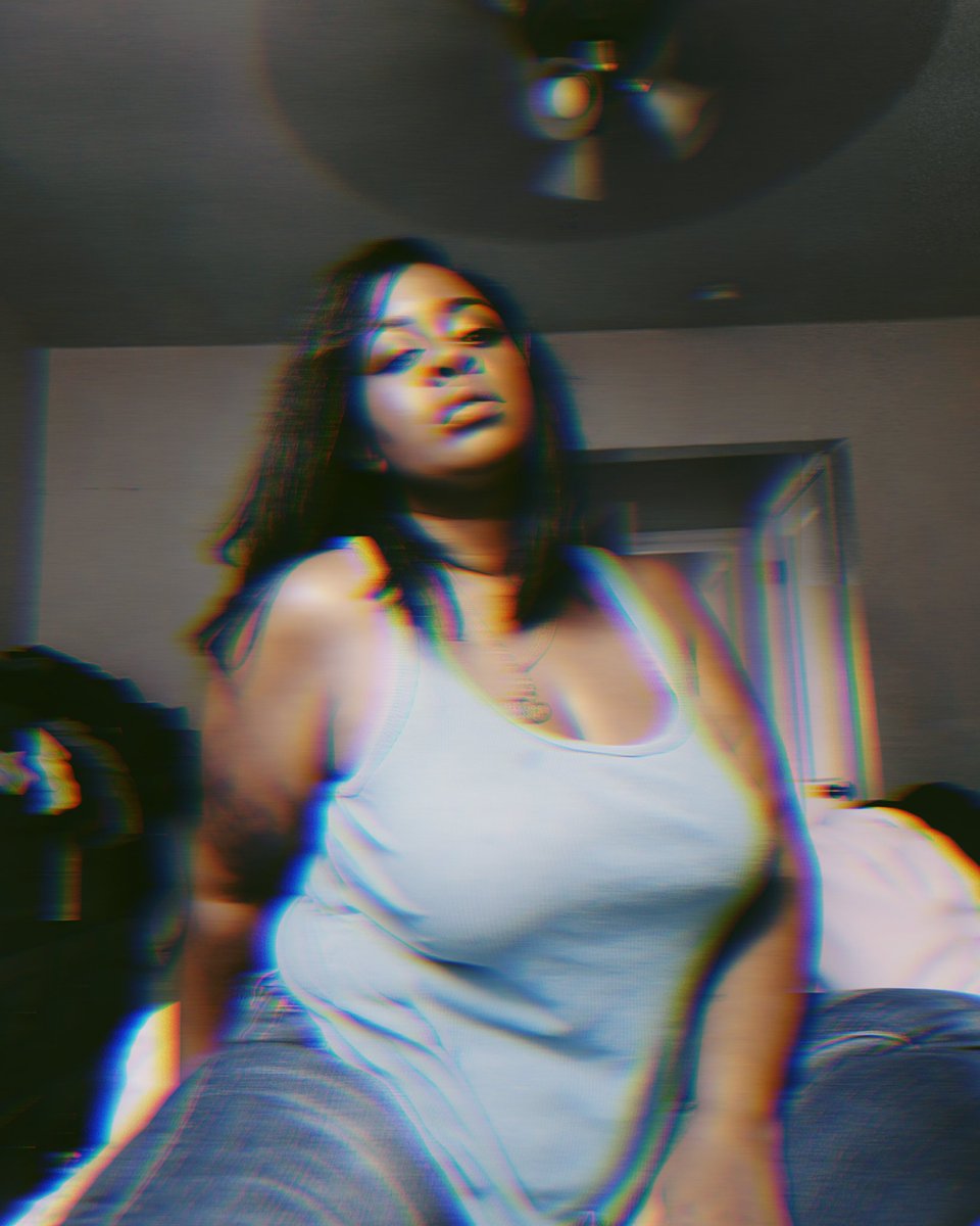 Its_me_Khalima's tweet photo. My song Siren is out. You should check it out. #khalima #khalimamusic #singer #singersongwriter #itsavibe #spotify #newartist https://t.co/46jcGpVxY5