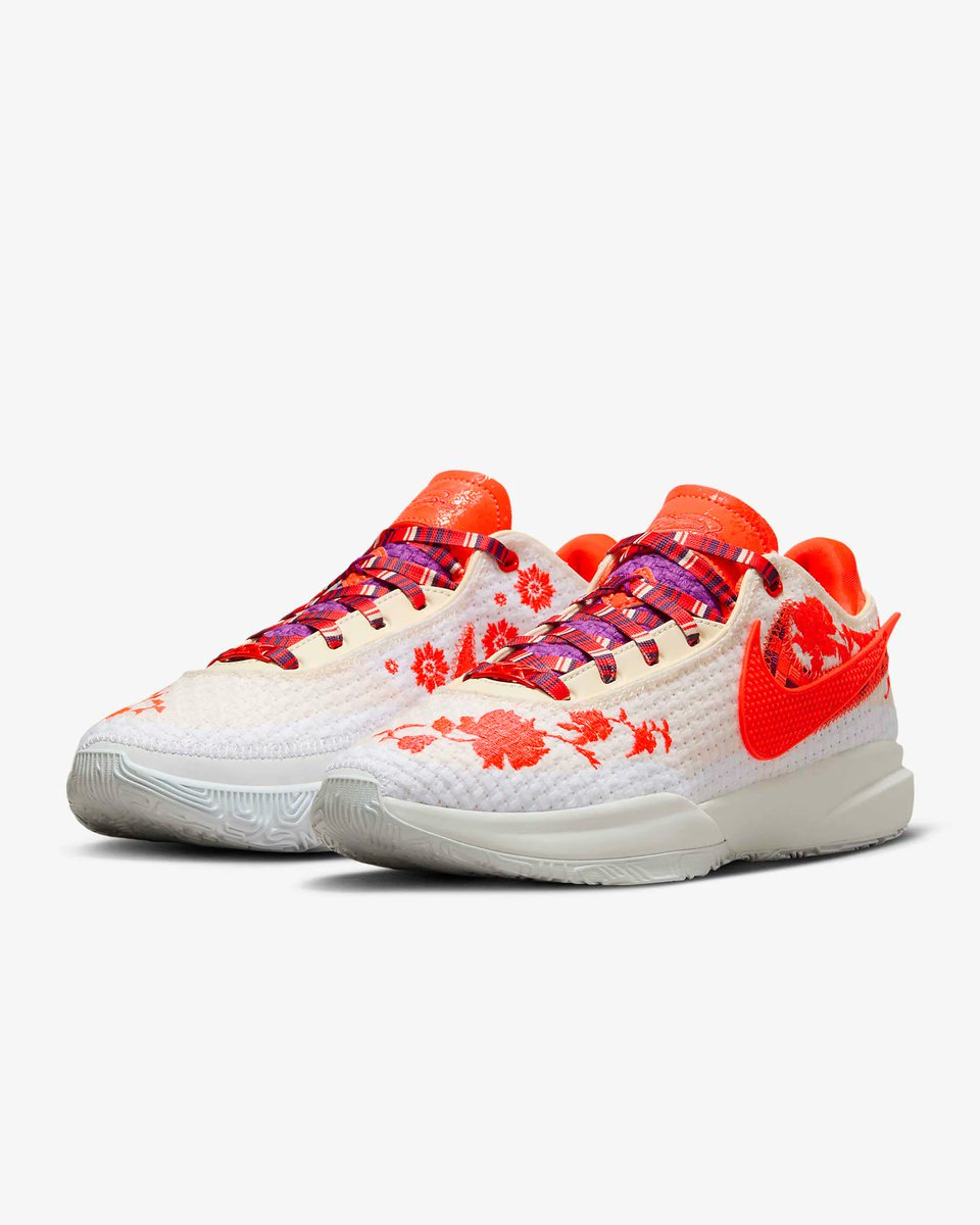 JustFreshKicks's tweet photo. Dropped via Nike US 💐
Mimi Plange x Nike LeBron 20
=> https://t.co/91hJdmkBtI https://t.co/z1d9TO4I8S