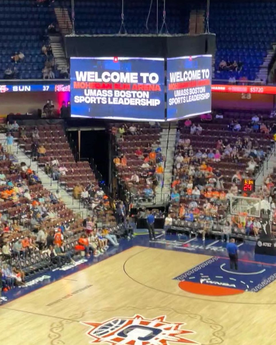 umbslasa's tweet photo. Thank you to the @ConnecticutSun for having our SLA program watch them take the W on College Night https://t.co/rxRI3MufQu