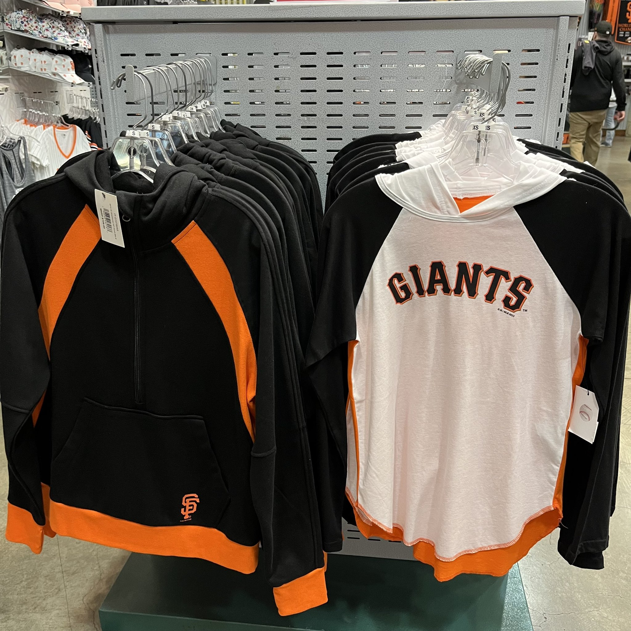 Judging Stores: SF Giants Dugout – Beyond the Creek