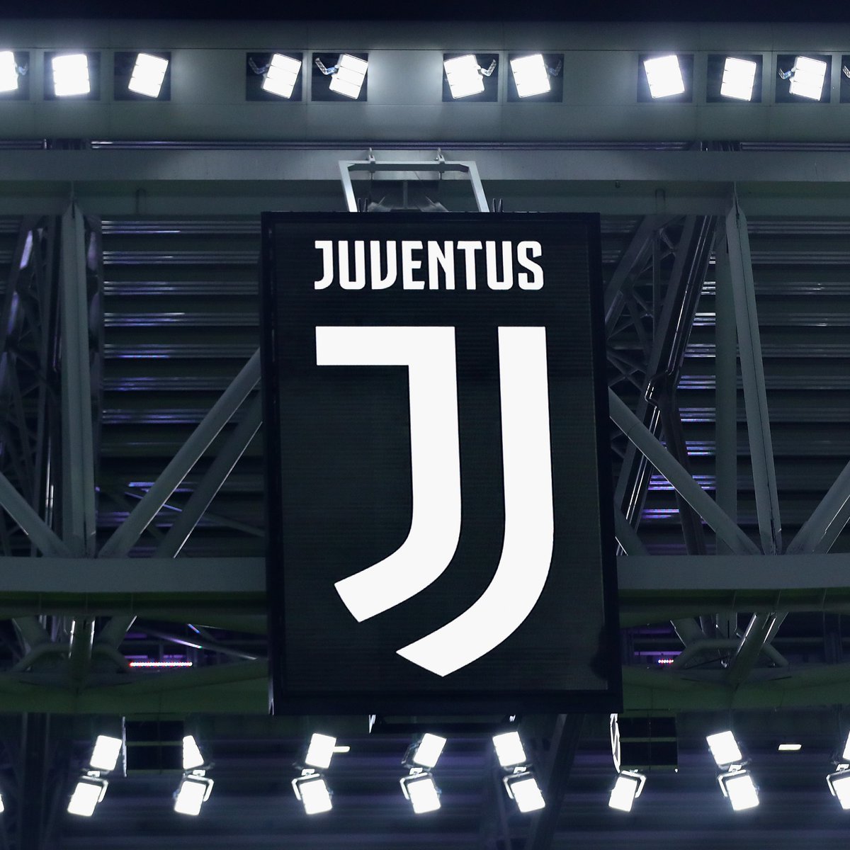 Juventus 4 Arab tweet media