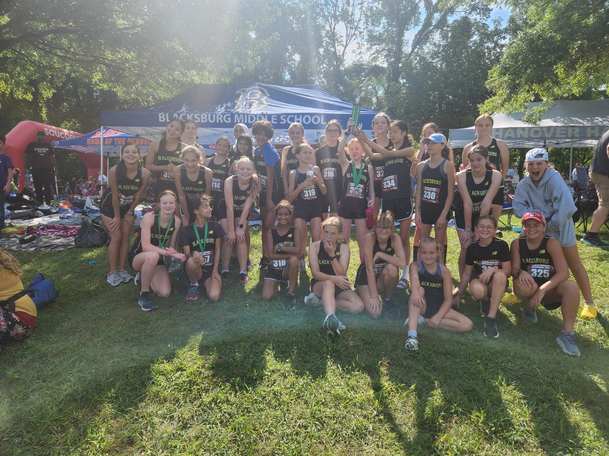 Congrats to our girls team for winning 1st place in the Kinghts Crossing. Boys placed 2nd! Both teams did an outstanding performance. <a href="/fergghs/">Mary Beth Ferguson</a> <a href="/BruinsBMS/">Blacksburg Middle School</a> <a href="/KPassek/">Kelly Passek</a>