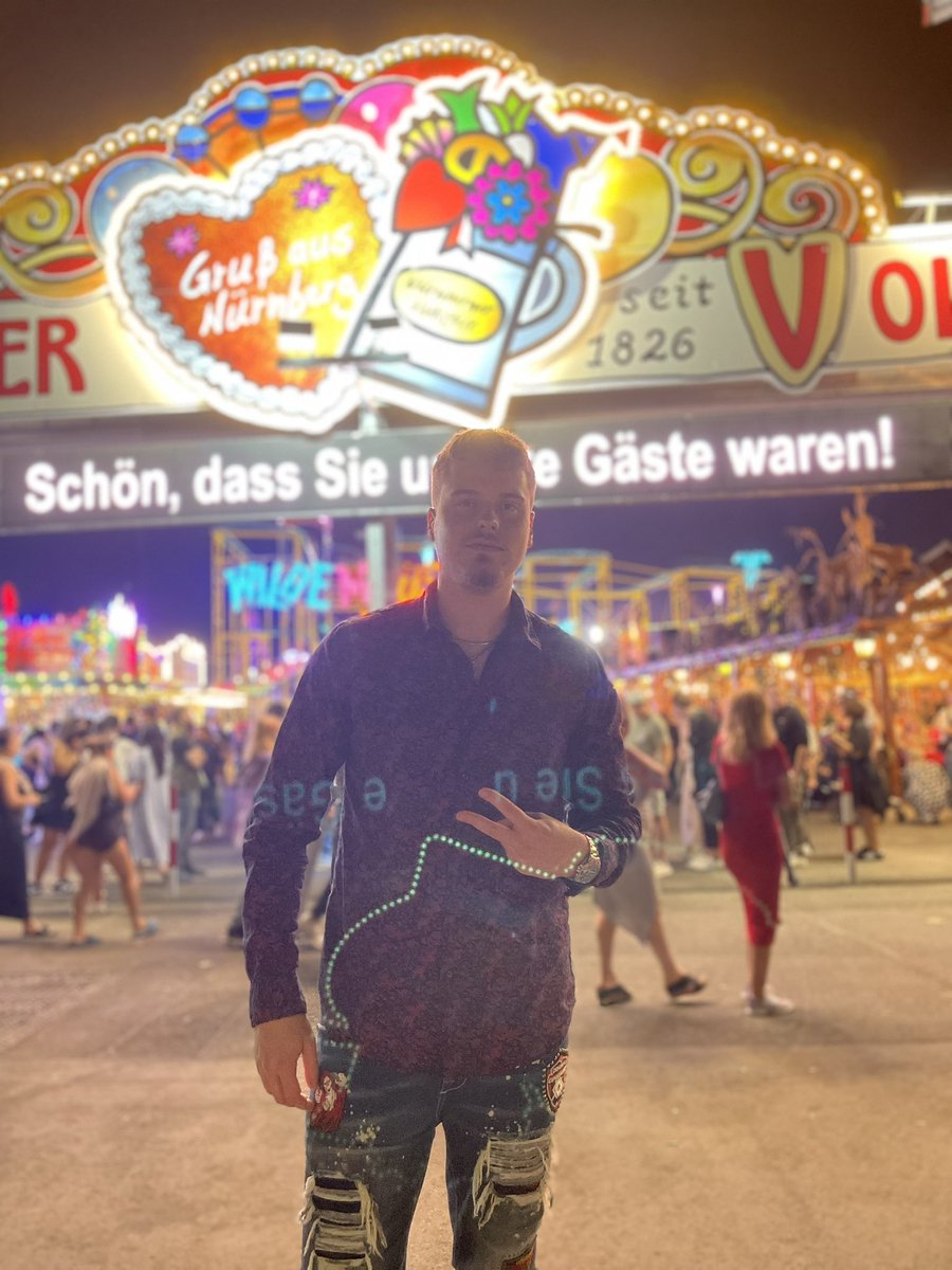 NayzeCeption's tweet photo. Nürnberger Volksfest 🎡🎆 https://t.co/vIf1fpcTNe