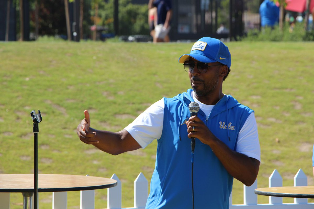 MartinJarmond's tweet photo. Thank you to all the Bruins who attended the alumni tailgate! You kept that same energy in the stadium too! Best thing about 2-0…💙🐻💛 https://t.co/KMCQx2Kc28