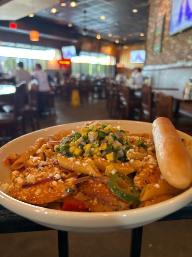 Clivesblaine's tweet photo. Dinner special is a Birria chicken pasta!
#Food #ClivesRoadhouse #foodie #goodfood #Dining #Restaurants https://t.co/1KCgkQjhh7