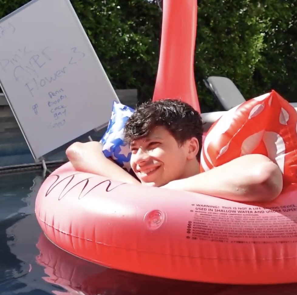 clairomatt's tweet image. larray: clay is a cute name

george: