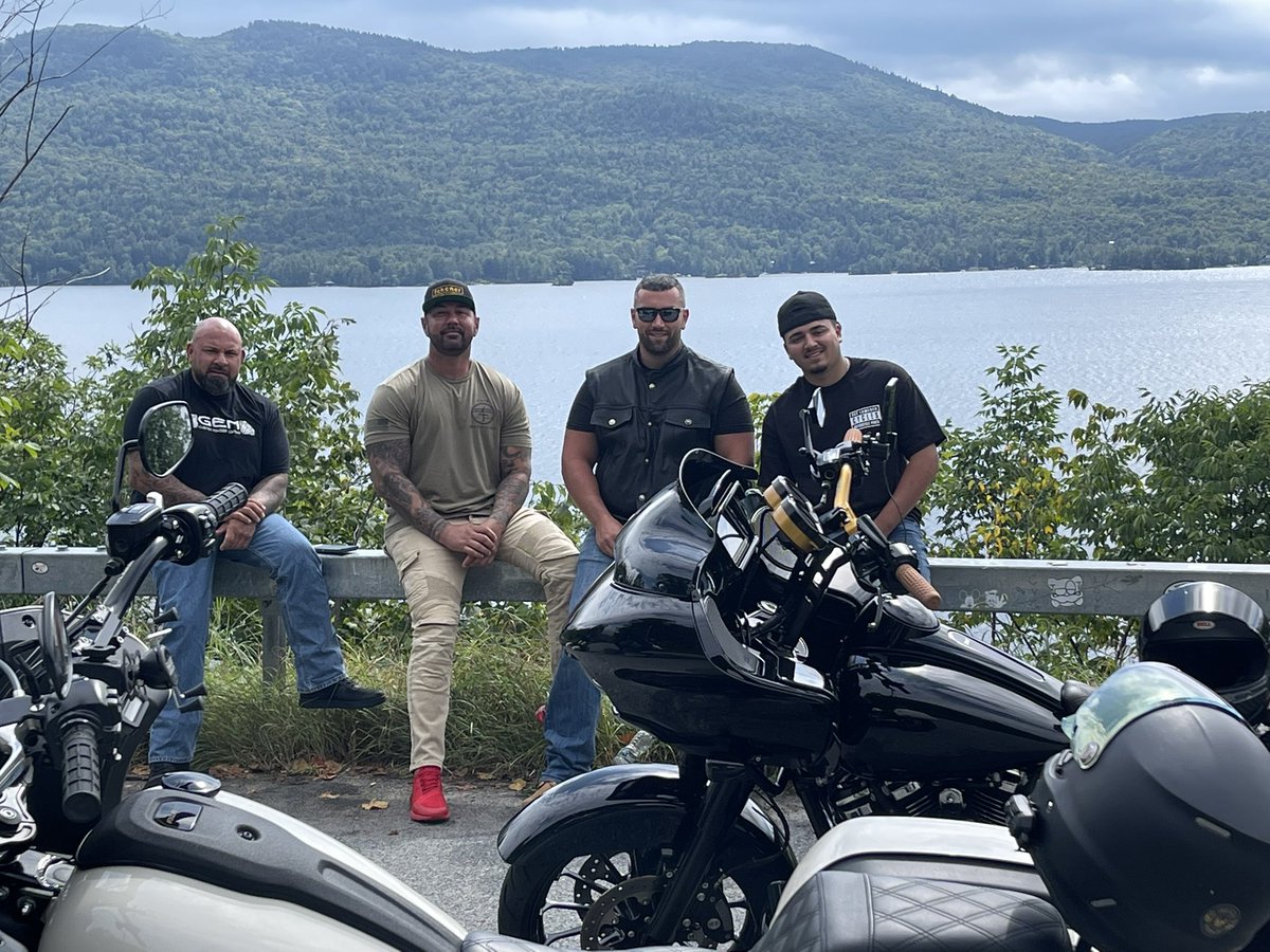 Roger Mathews tweet media