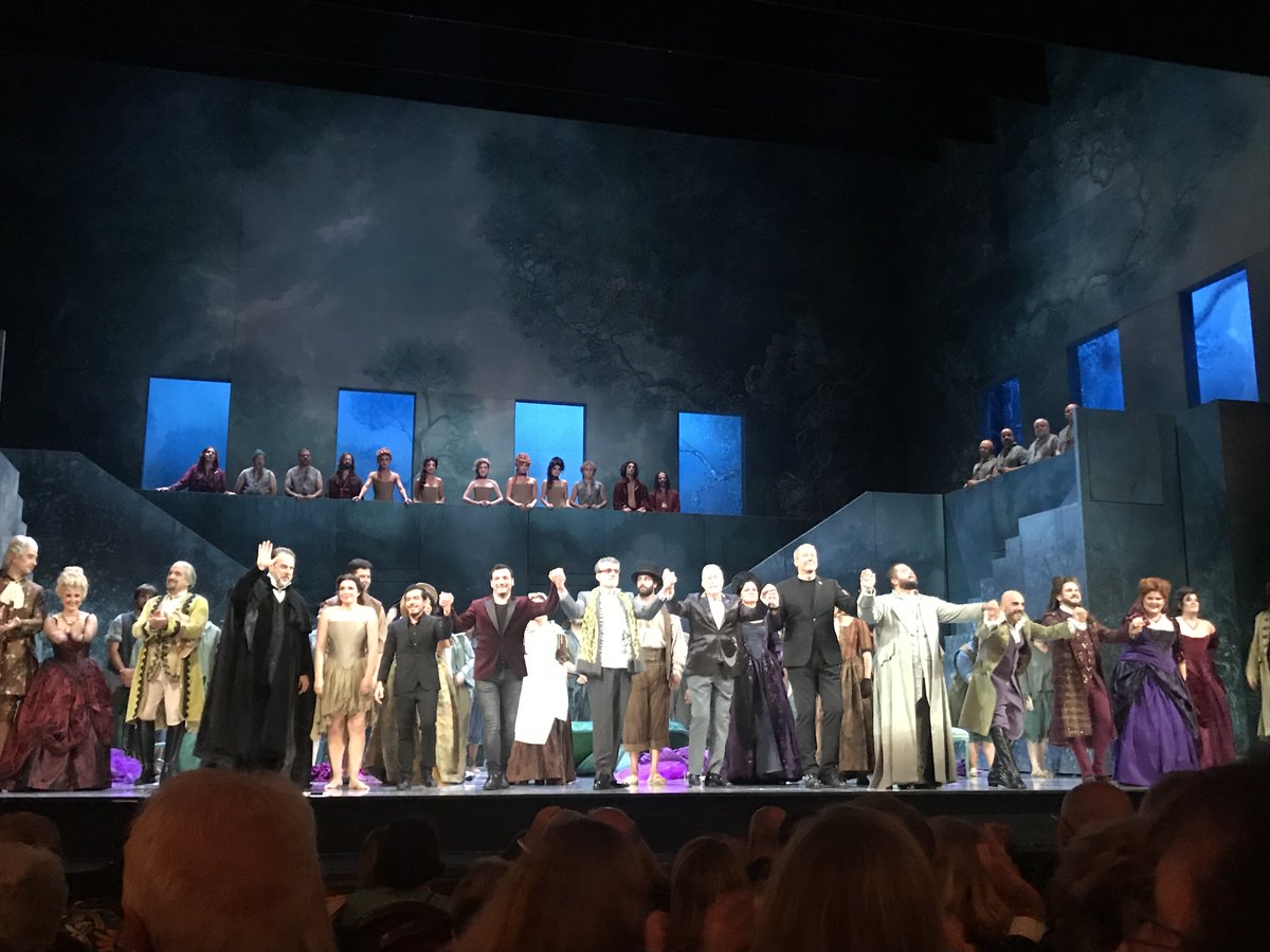 Con #Manon de #Massenet, en versión de #EmilioSagi y <a href="/nunoconductor/">Nuno Coelho</a>,  inaugurada la Temporada de
<a href="/operaoviedo/">Ópera de Oviedo</a>.
Gran función de <a href="/sabinapuertolas/">Sabina Puértolas</a> <a href="/ManelEsteve/">Manel Esteve Madrid</a> @robertoScandiuzzi <a href="/CelsoAlbelo/">CelsoAlbeloTenor</a>
<a href="/PabloLopezMusic/">Pablo López</a> <a href="/_ananebot_/">Ana Nebot</a> <a href="/serenaperez_/">serena perez :)</a> #MariaHeres
<a href="/OSPAcom/">𝐎𝐒𝐏𝐀</a> <a href="/Intermezzocoros/">Intermezzo</a>
Quedan 3+1