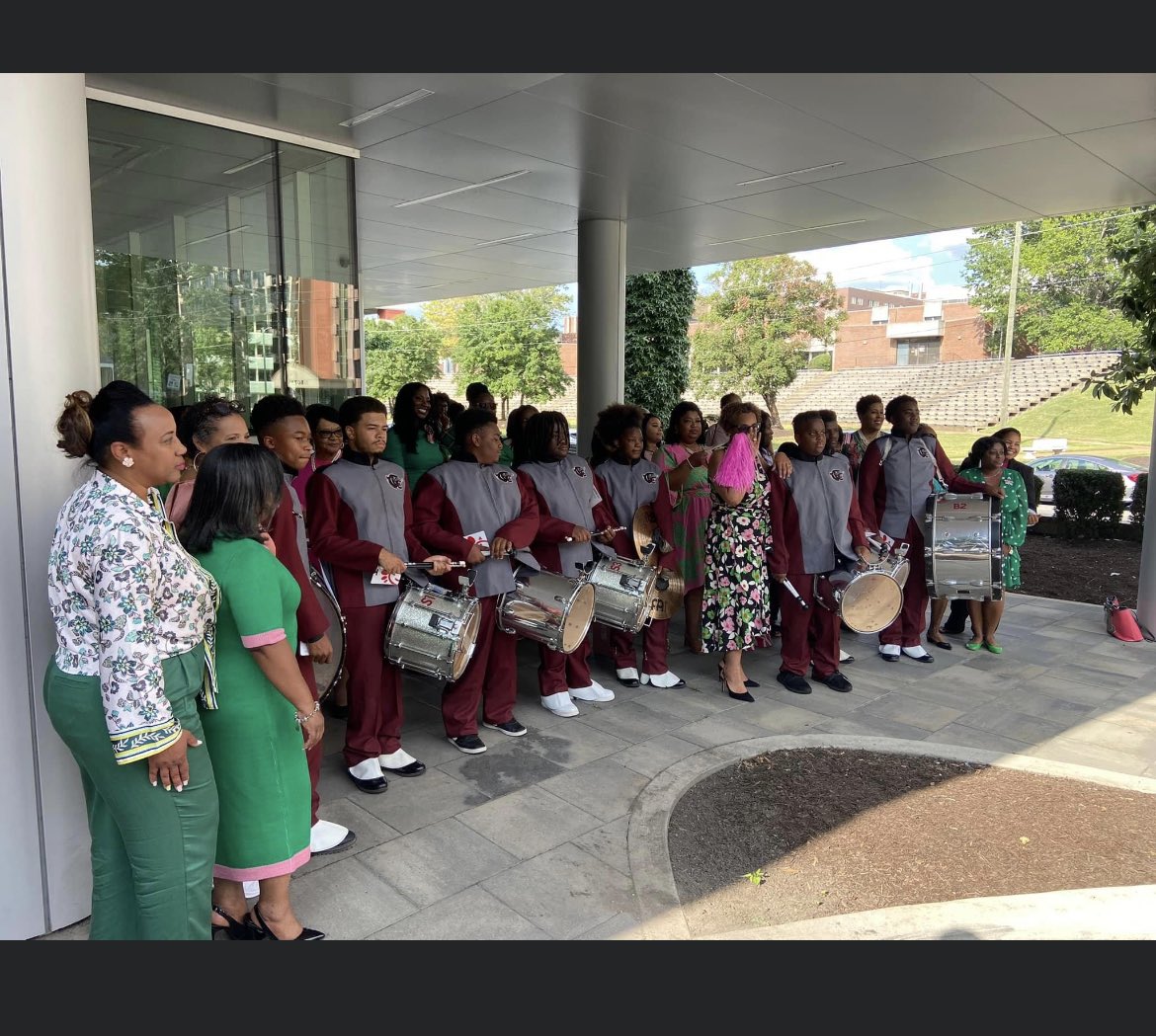 The Maplewood Band Drum Line had a busy day! They performed at Olive Branch Church and Meharry Medical College! @MetroSchools @SonyaBrooks71