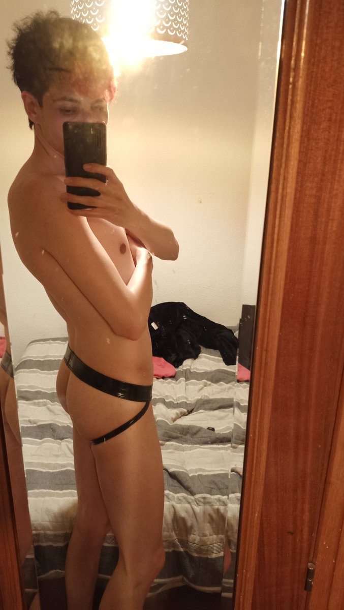 madtwinkboy's tweet photo. RT si serías top
Comment si serías bottom

#gay #gayporn #hot #onlyfans #onlyfansboy #porn #gaytop #gaybottom https://t.co/BrgIPJqxDj
