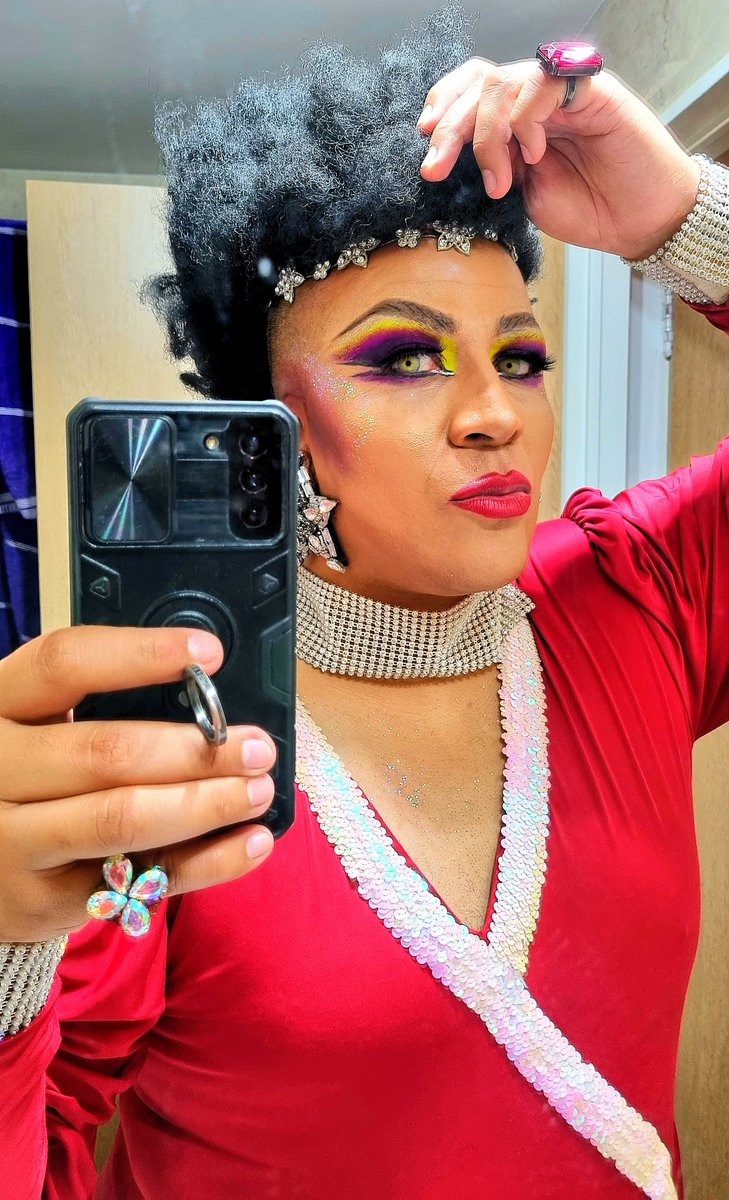 leonlaion_'s tweet photo. 🗣️✨♥️Comunicarse con #Voz animosa es = Voz con #Alma (con energía, esfuerzo, voluntad y valor)
-
-
#DragQueen #Art #MakeUp #BsAs #LaRioja #LordLaion #LeonLaion #BioDrag #LGBT #Pride #TurismoLGBT https://t.co/pPQefHxz8E