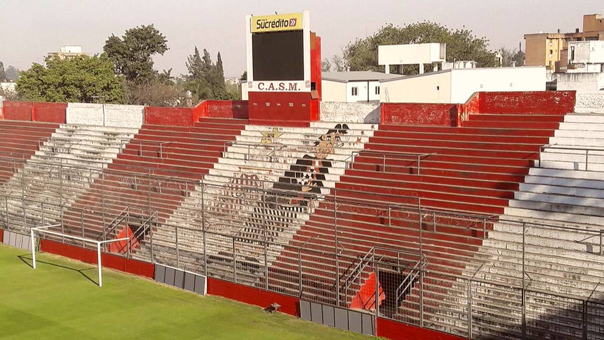 Te imaginas que nos hagan jugar en esa mierda