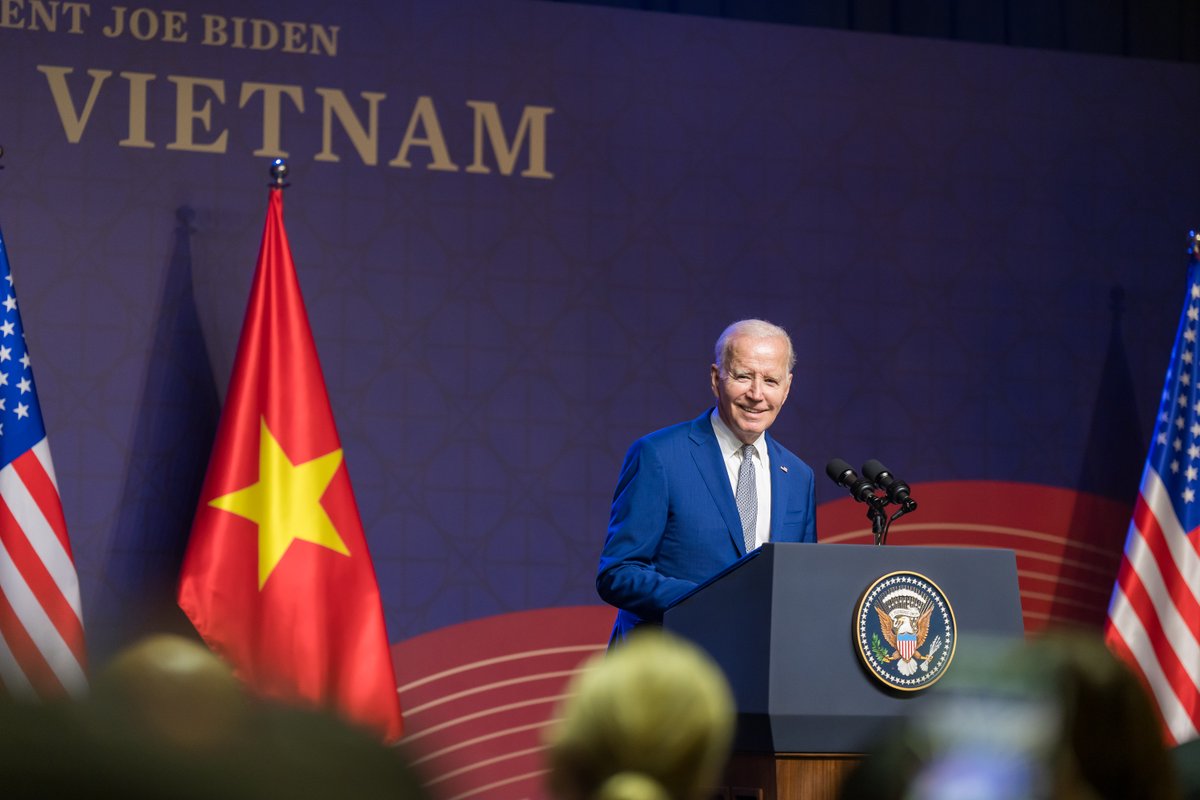 POTUS46Archive's tweet photo. Vietnam, together our two countries will continue to work together to achieve our shared goals of peace, prosperity, and sustainable development. https://t.co/LiisyLDdeA