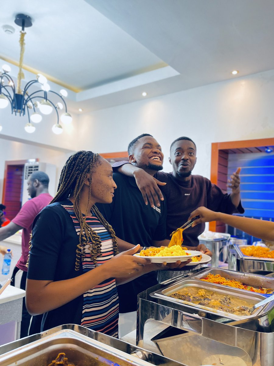 JANigeria's tweet photo. #ViMP2023 arrival dinner with our physical participants 🍽️🧃🍹

Special thanks to our sponsors; @ParthianNG , #GBFoods @ginonaija , and @Mastercard , and our partners; @LBSNigeria , @channelstv , and #verrakiafrica for collaborating with us!
.
. https://t.co/a2S1QTA33n