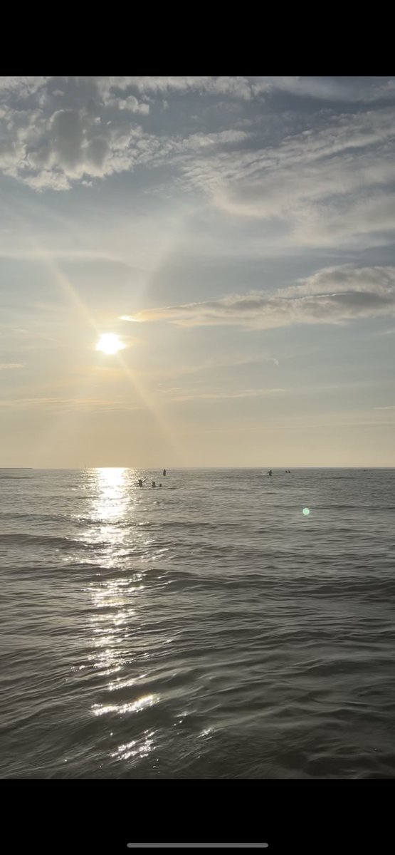 mihadxx's tweet photo. @DoaaomerOmer Nope not the same beach but i though the view looked similar 😁 https://t.co/lh9ti6ya1I