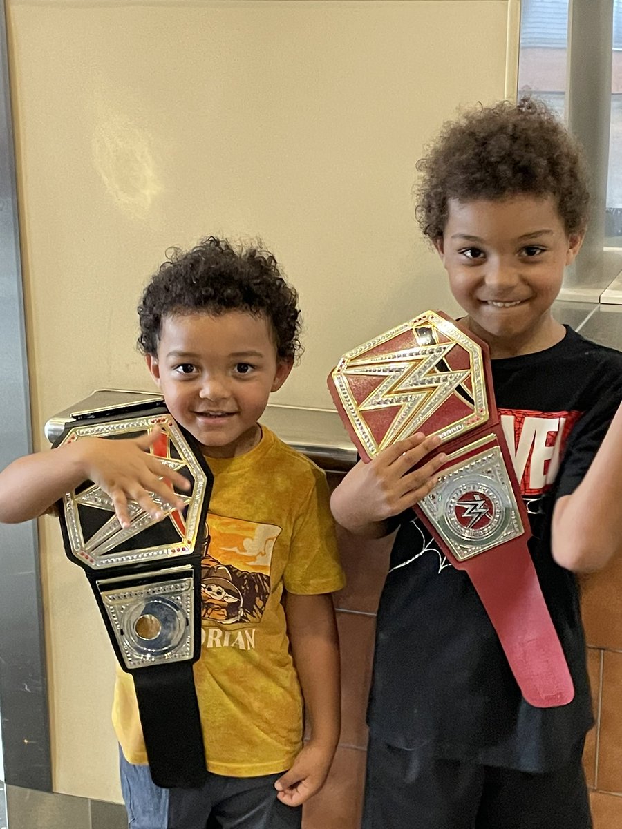 lexianneg's tweet photo. #wwecharlottesville https://t.co/NUOtzLjTxP