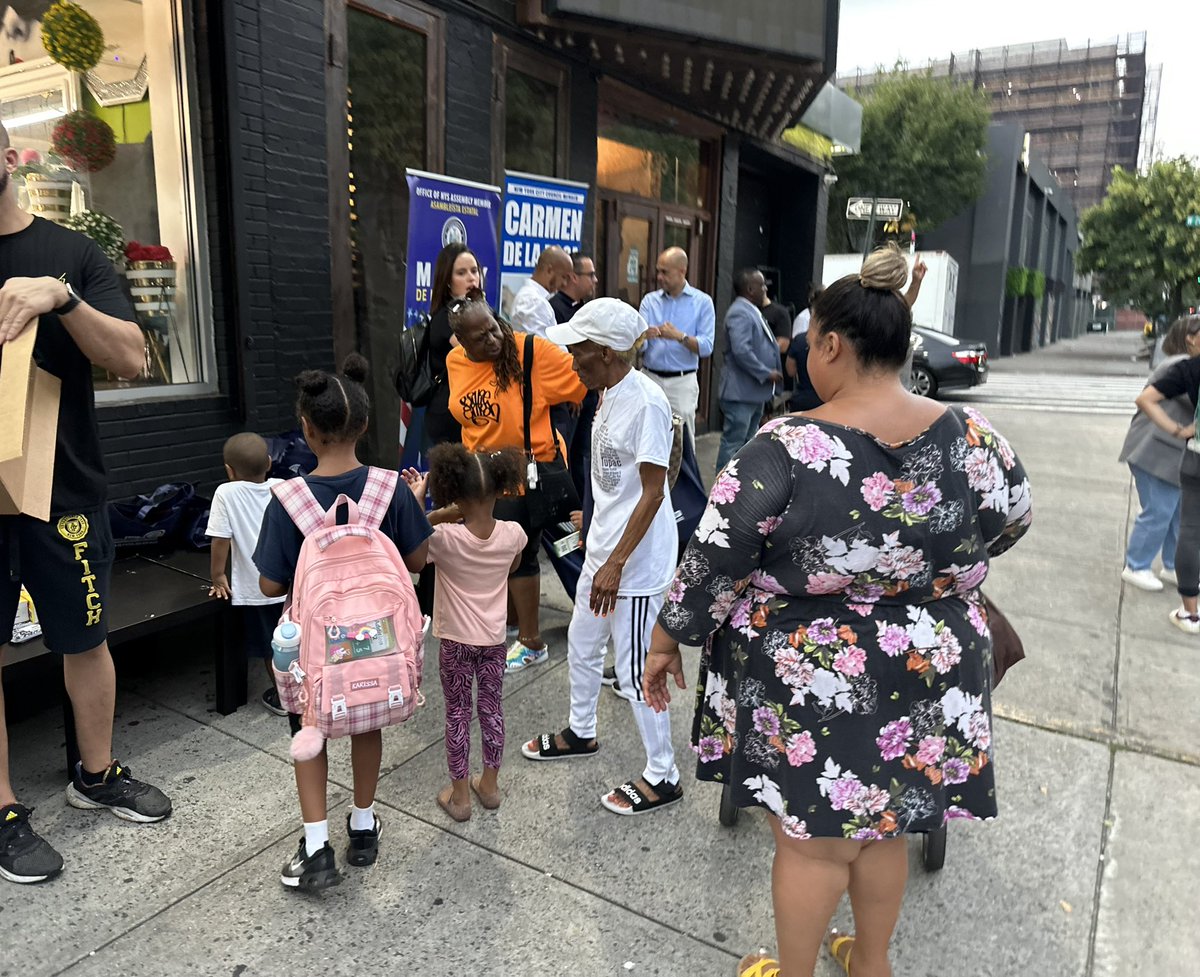MannyDeLosSanto's tweet photo. This week, we partnered with another local business for a Back-To-School Giveaway! Thank you to all who helped make this event possible, Utopia Kitchen &amp; Lounge, Manhattan CB12, @InwoodMerchant, Renaissance Technical Institute, @CnDelarosa, our volunteers, and all our sponsors. https://t.co/Q9VJKX7YIe