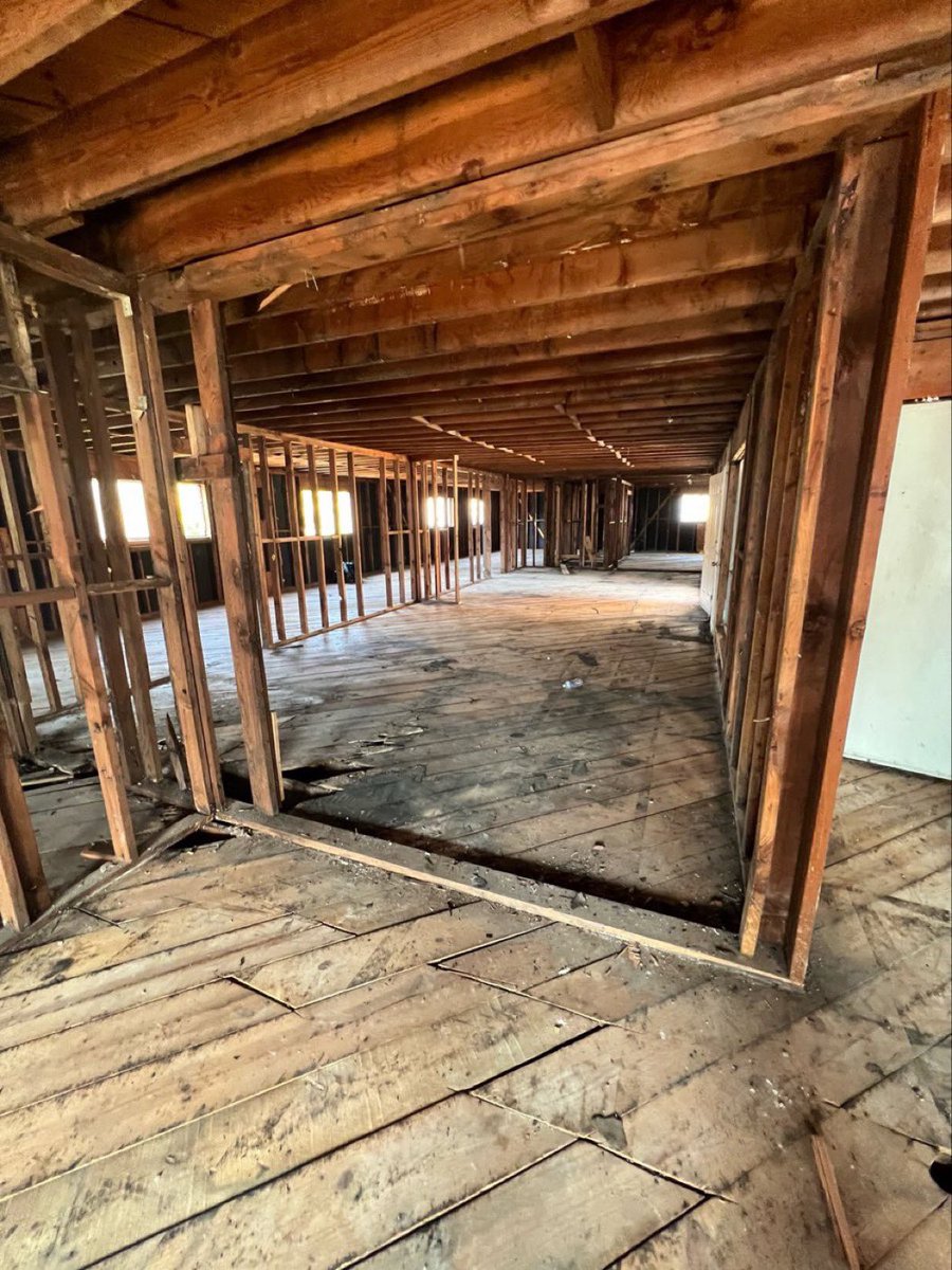 Barrett Linburg tweet media