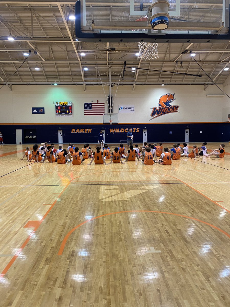 BU_Hoops's tweet photo. Had a great turnout for our annual Elite Camp! A ton of talented, high-character individuals came out and competed today. Greatly appreciate their effort, competitiveness, and willing to learn. We look forward to following their success this year! #BUHoops https://t.co/6xLVnqARIM