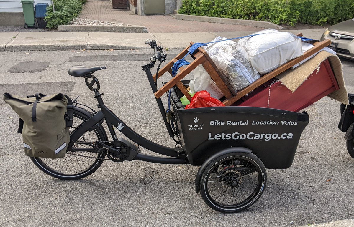 Looking to do a small move? We've got the #ecargobikes to make it happen!

Rent one today! 🛋️🚲
#quaxing #cargobikes