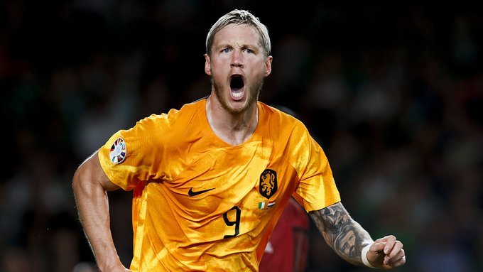 TGoalpost's tweet photo. Wout Weghorst saves the day for the Netherlands! ๐ณ๐ฑ
The Dutchman's glancing header wins the game 2-1 against the Republic of Ireland, taking the Oranje up to second in Group B! ๐ฅ
#TheGoalpostNews #IRENED #Ireland #Netherlands #Oranje #UefaEuroQualifiers #Euro2024Qualifiers https://t.co/q5ZiofHxYs