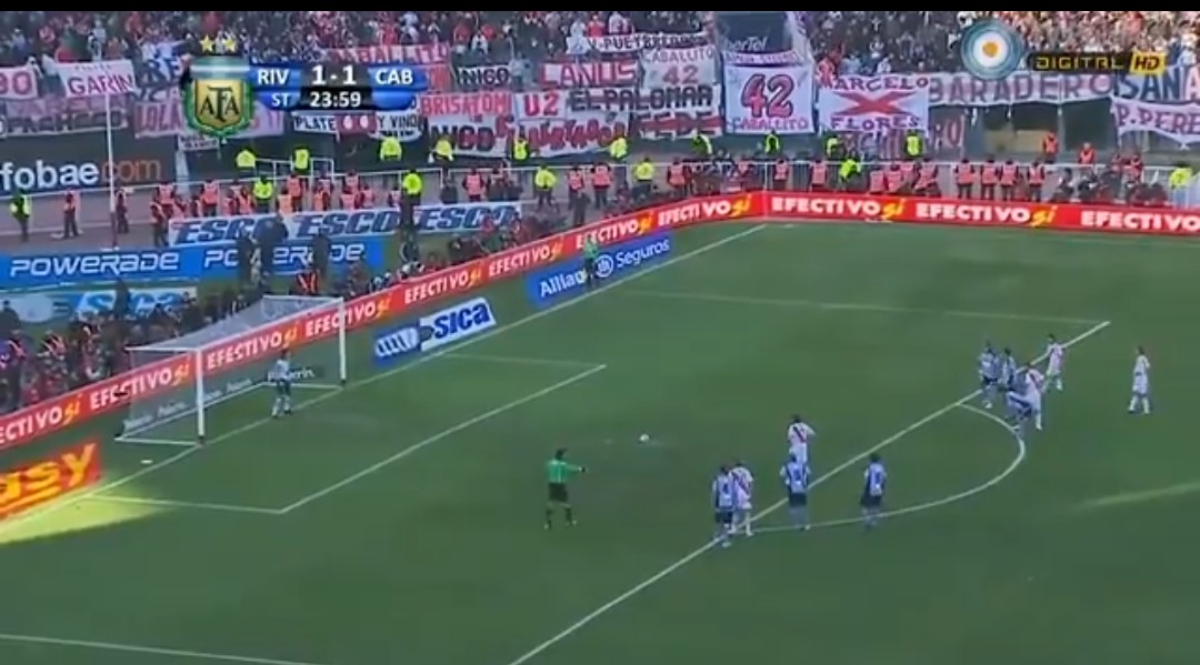 cabjedits's tweet photo. Los penales son un plus, pero no son lo único.

En tu caso, un penal hizo mierda tu historia. Es normal que los odies. https://t.co/kYZ8P9qmcz