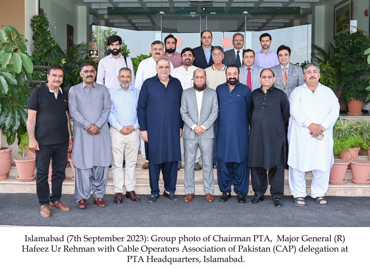 cap_cable's tweet image. Islamabad (7th September 2023): Group photo of Chairman PTA, Major General (R)
Hafeez Ur Rehman with Cable Operators Association of Pakistan (CAP) delegation at
PTA Headquarters, Islamabad.