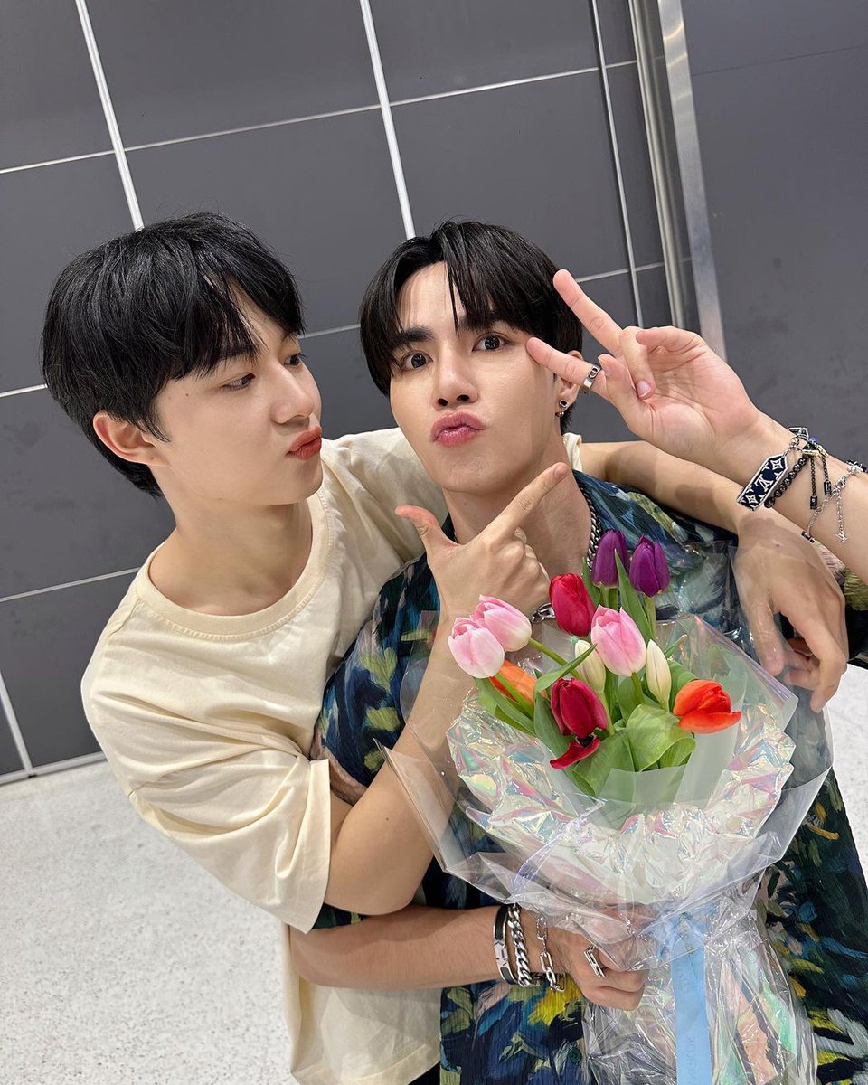 znnecu's tweet photo. 🌟 #ZeeNuNewUpdate ~ [11.09.2023]

IG: new_cwr 

🎂 #10Sep23BirthdayToZeePruk

ꔛ @zee_pruk @CwrNew
#ZeeNuNew #ZonZon #ซนซน https://t.co/CYv7TAEw3O