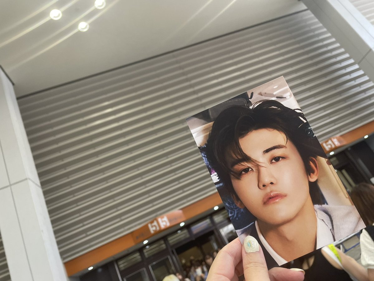 いやヤバいって😭
名前呼んでくれたよぉぉぉ

あのジェミンのゆっくりした話し方で
『미키〜』ってカードを渡してくれた💚

ありがとう💕
これでまた生きていけますw

#NCTDREAM
#インテックス大阪
#ISTJ