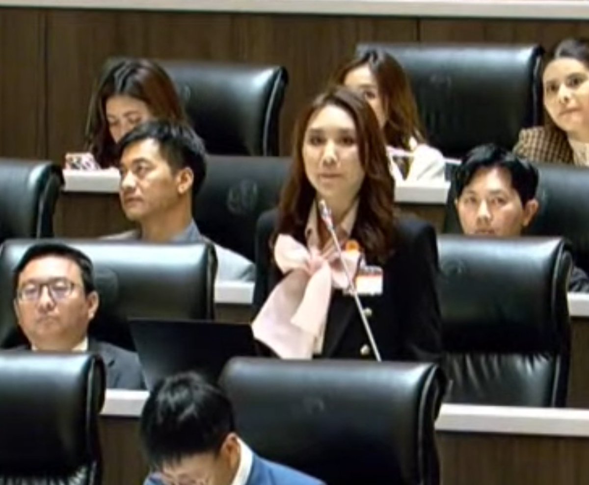 ไม่ได้ใหญ่แค่โบว์ แต่ศิริกัญญาฟาดใหญ่เลย